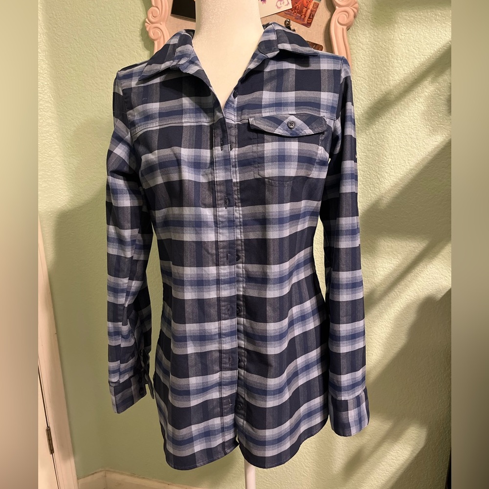Columbia Navy and White Checkered Shirt